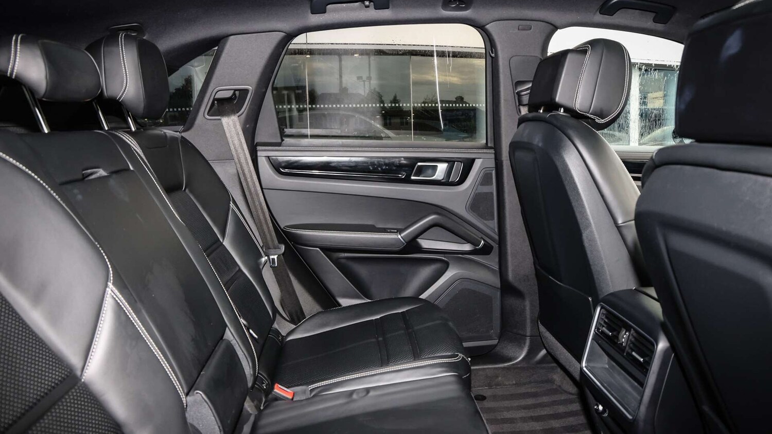 Used Porsche Cayenne 2023 for sale - 76475832: Photo 14