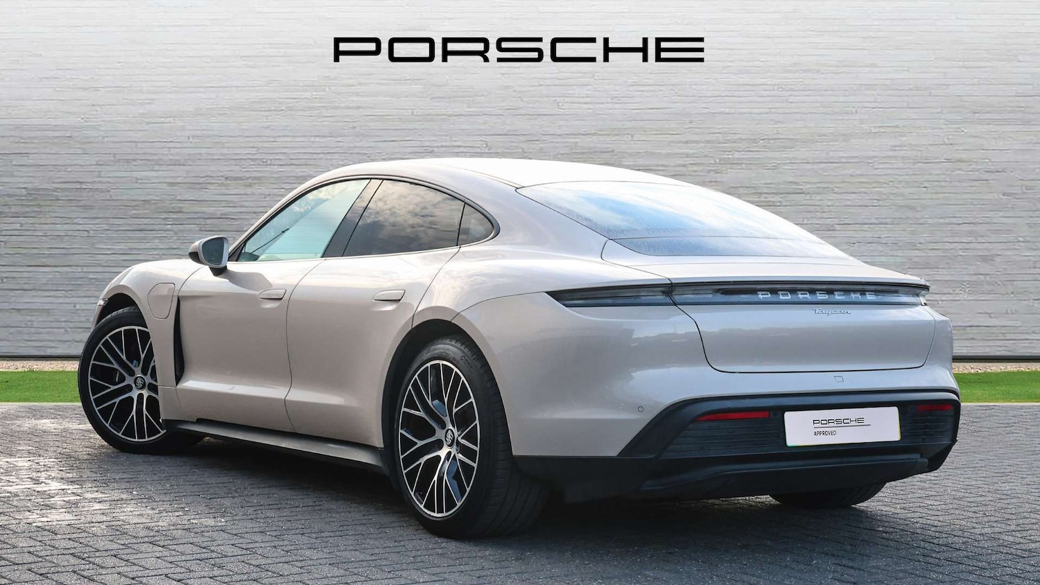 Used Porsche Taycan 2023 for sale - 76475881: Photo 4