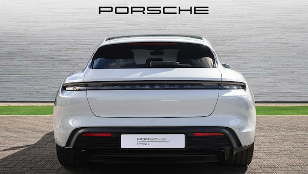 Used Porsche Taycan 2022 for sale - 75217471: Photo 10