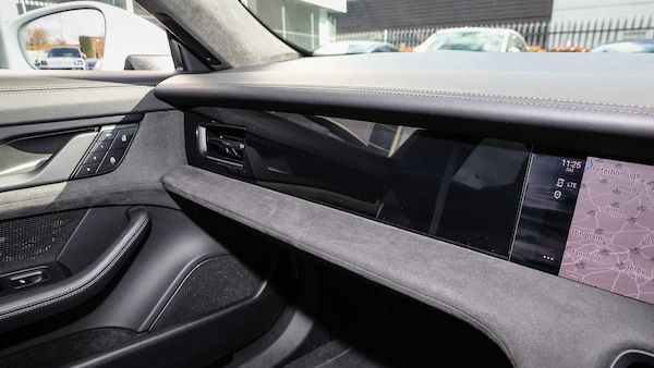 Used Porsche Taycan 2022 for sale - 75217471: Photo 18
