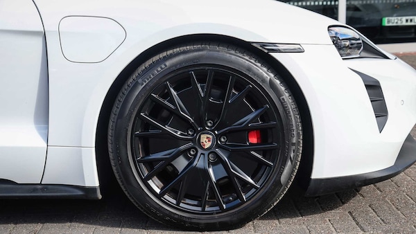 Used Porsche Taycan 2022 for sale - 75217471: Photo 6
