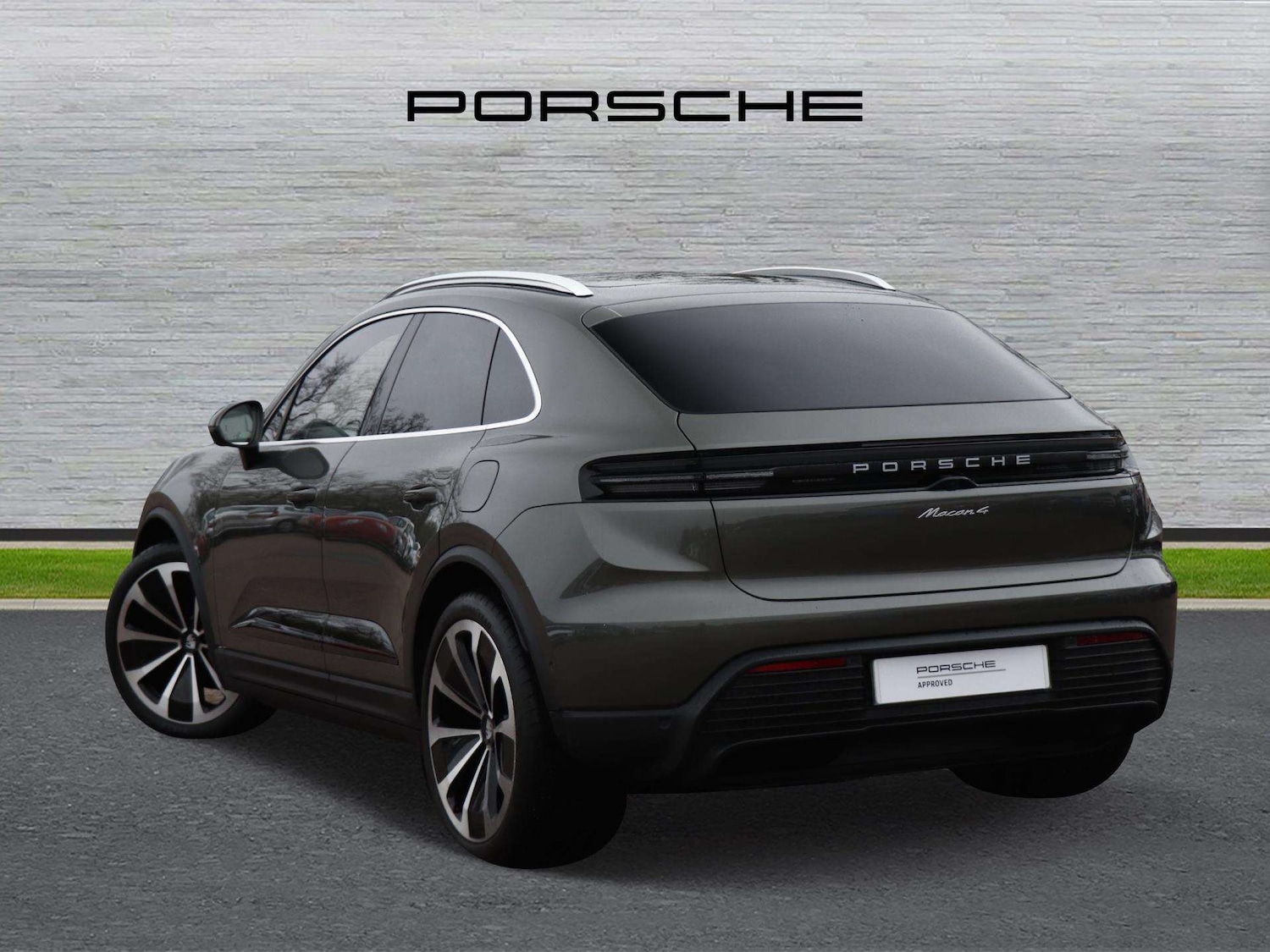 Used Porsche Macan 2024 for sale - 77333967: Photo 5
