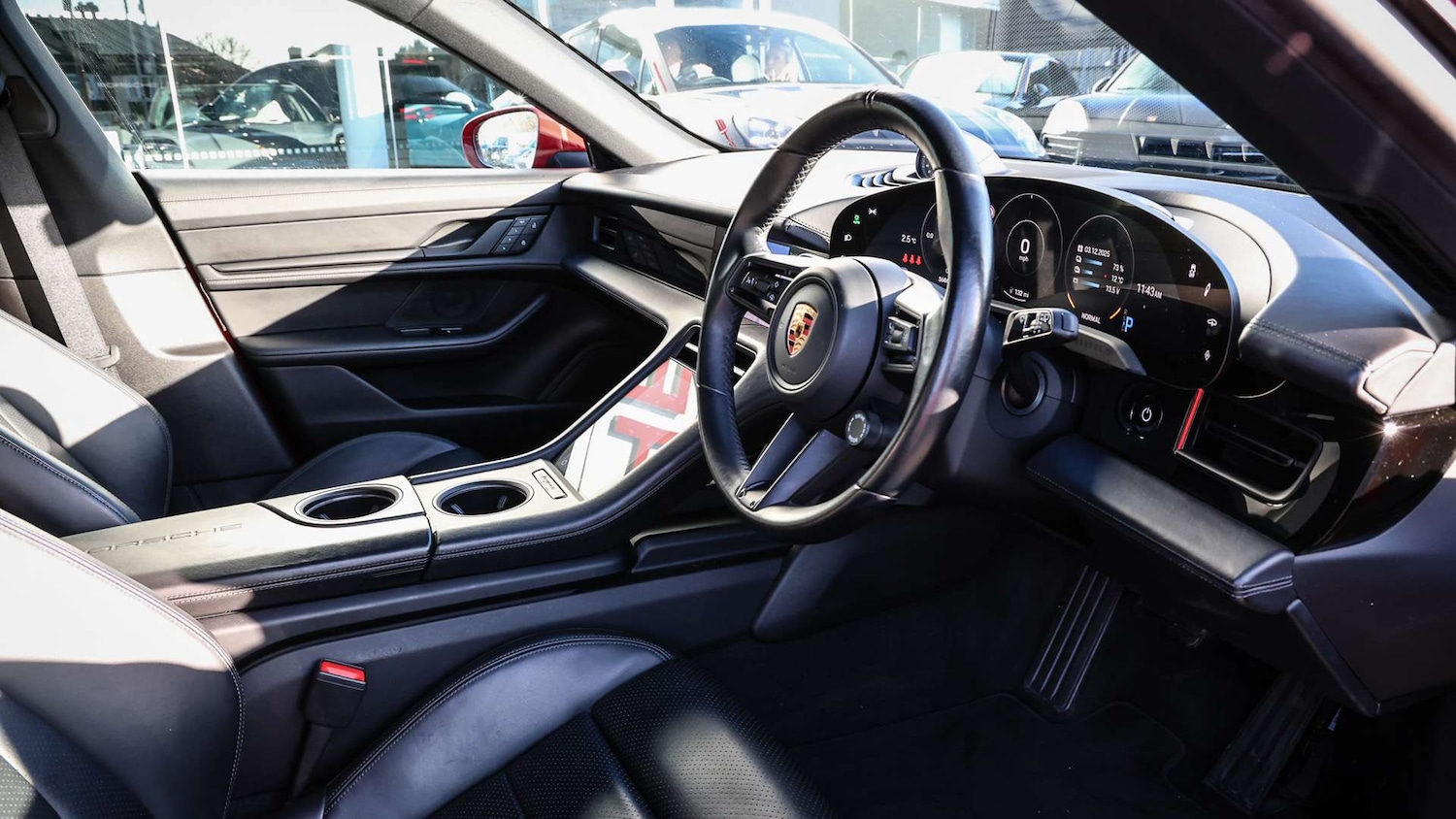 Used Porsche Taycan 2022 for sale - 76373716: Photo 12