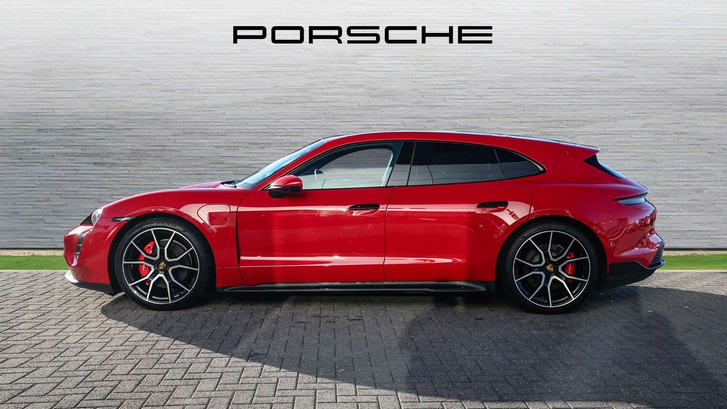 Used Porsche Taycan 2022 for sale - 76373716: Photo 8