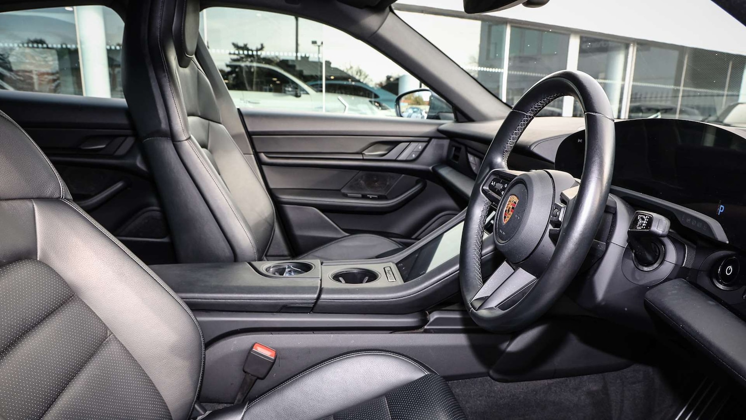 Used Porsche Taycan 2022 for sale - 76553253: Photo 13