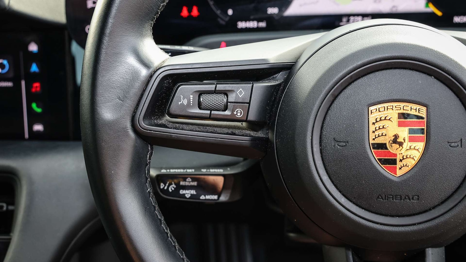 Used Porsche Taycan 2022 for sale - 76553253: Photo 28