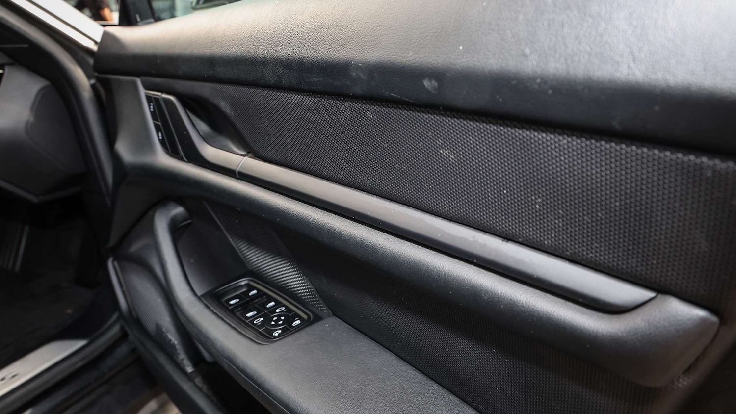 Used Porsche Taycan 2022 for sale - 76553253: Photo 30