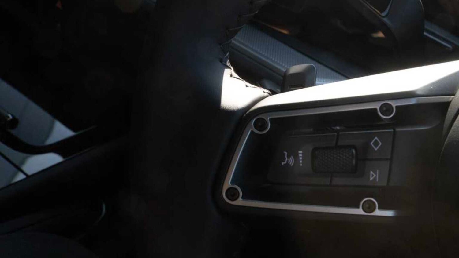 Used Porsche Cayenne 2025 for sale - 76661941: Photo 18