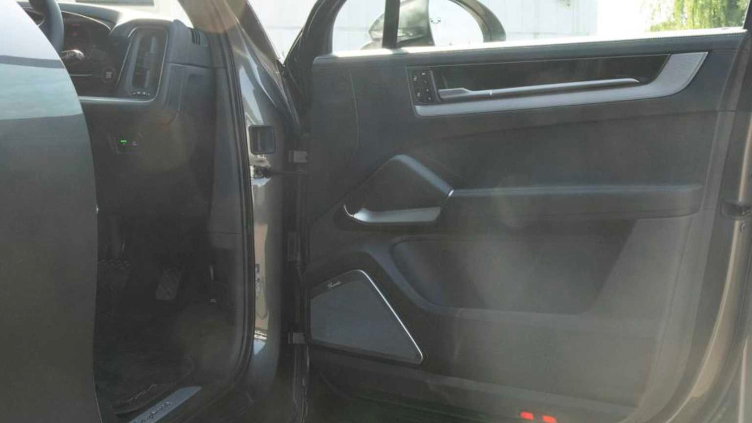 Used Porsche Cayenne 2025 for sale - 76661941: Photo 8