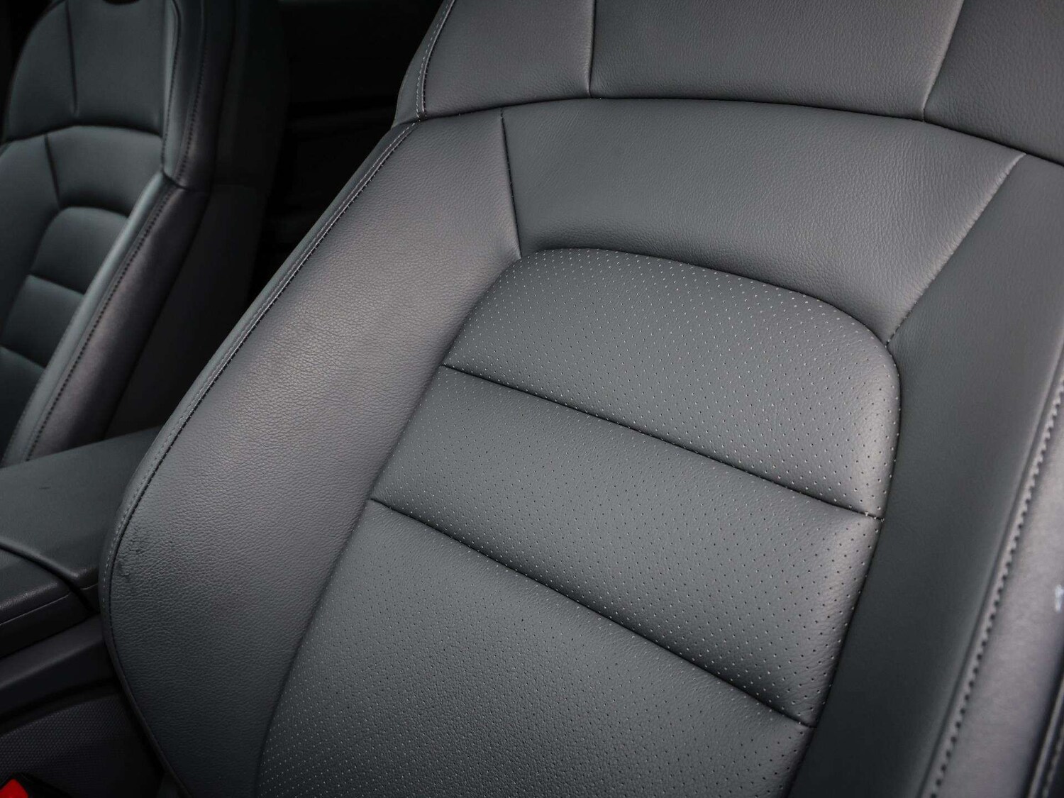 Used Porsche Taycan 2021 for sale - 77134846: Photo 16