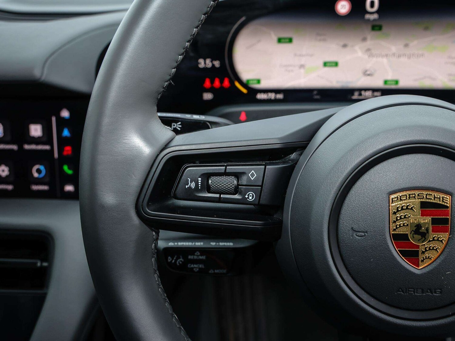 Used Porsche Taycan 2021 for sale - 77134846: Photo 30