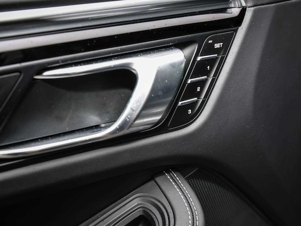 Used Porsche Macan 2024 for sale - 75218670: Photo 30