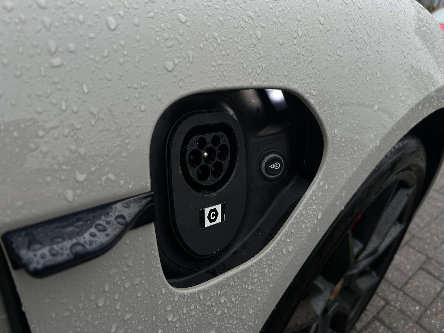 Used Porsche Taycan 2023 for sale - 77294219: Photo 6