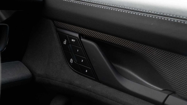Used Porsche Taycan 2025 for sale - 75299696: Photo 11