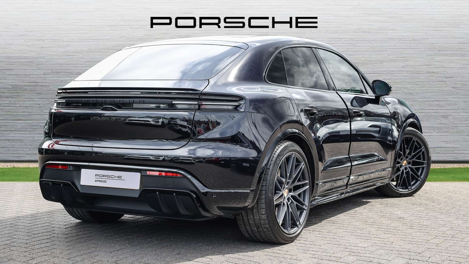 Used Porsche Macan for sale - 78173670: Photo 3