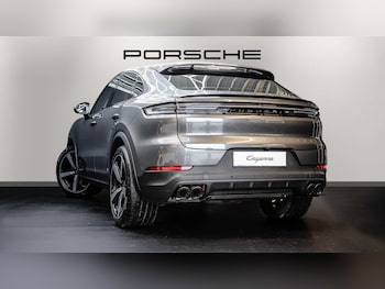 Used Porsche Cayenne 2024 for sale - 75217657: Photo