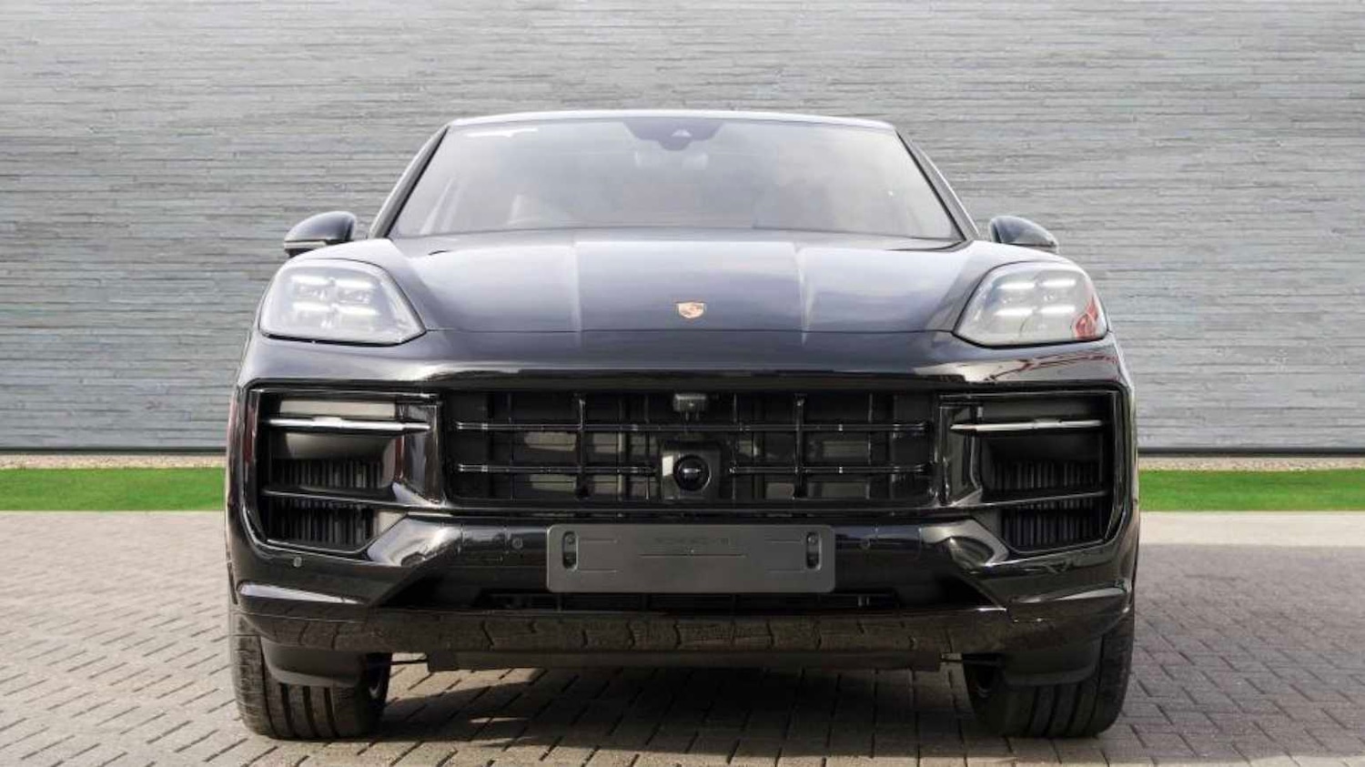 Used Porsche Cayenne 2026 for sale - 78216373: Photo 3