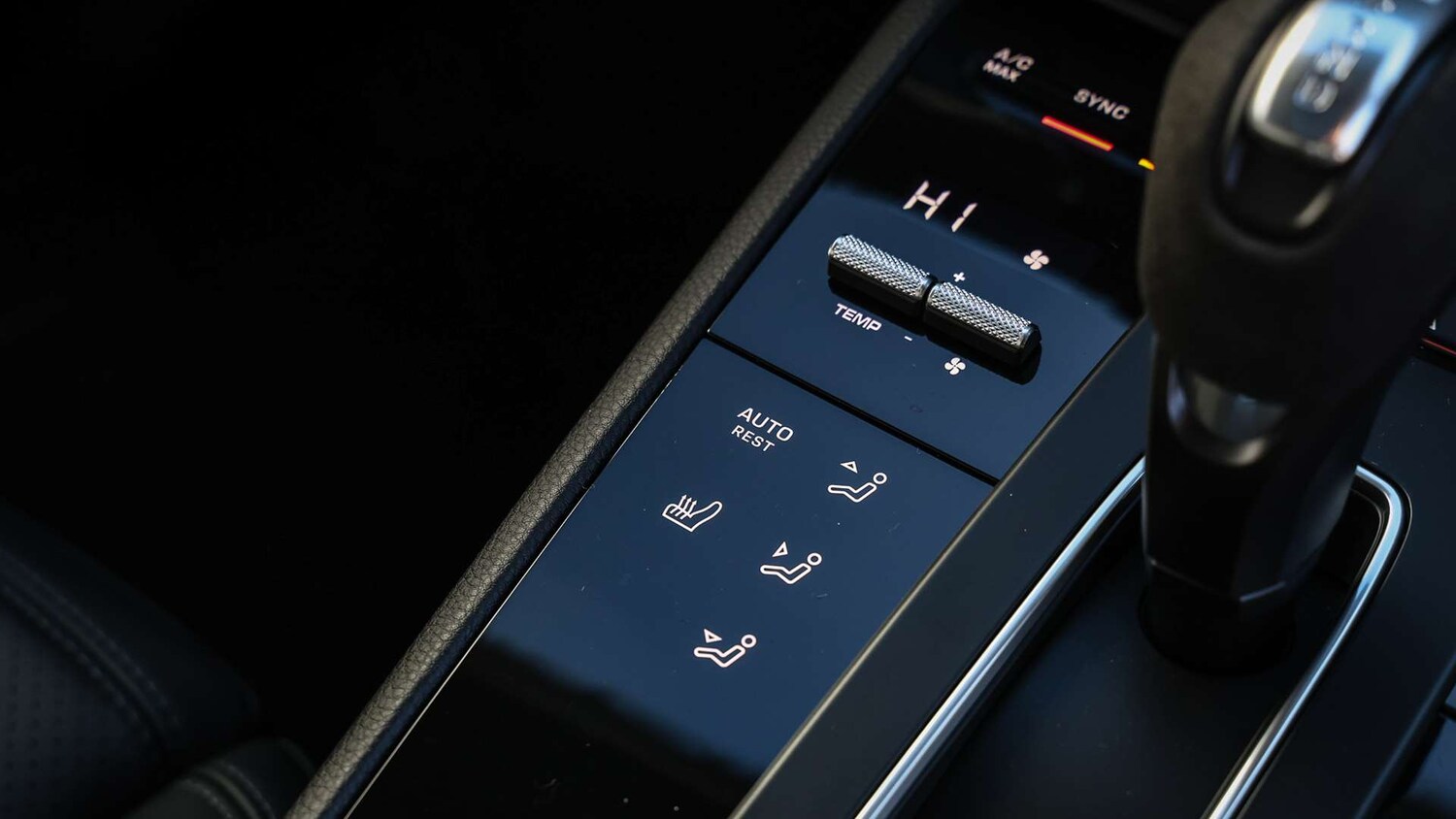 Used Porsche Macan 2025 for sale - 76745977: Photo 29