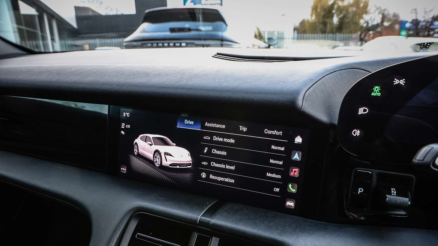 Used Porsche Taycan 2021 for sale - 76475798: Photo 24