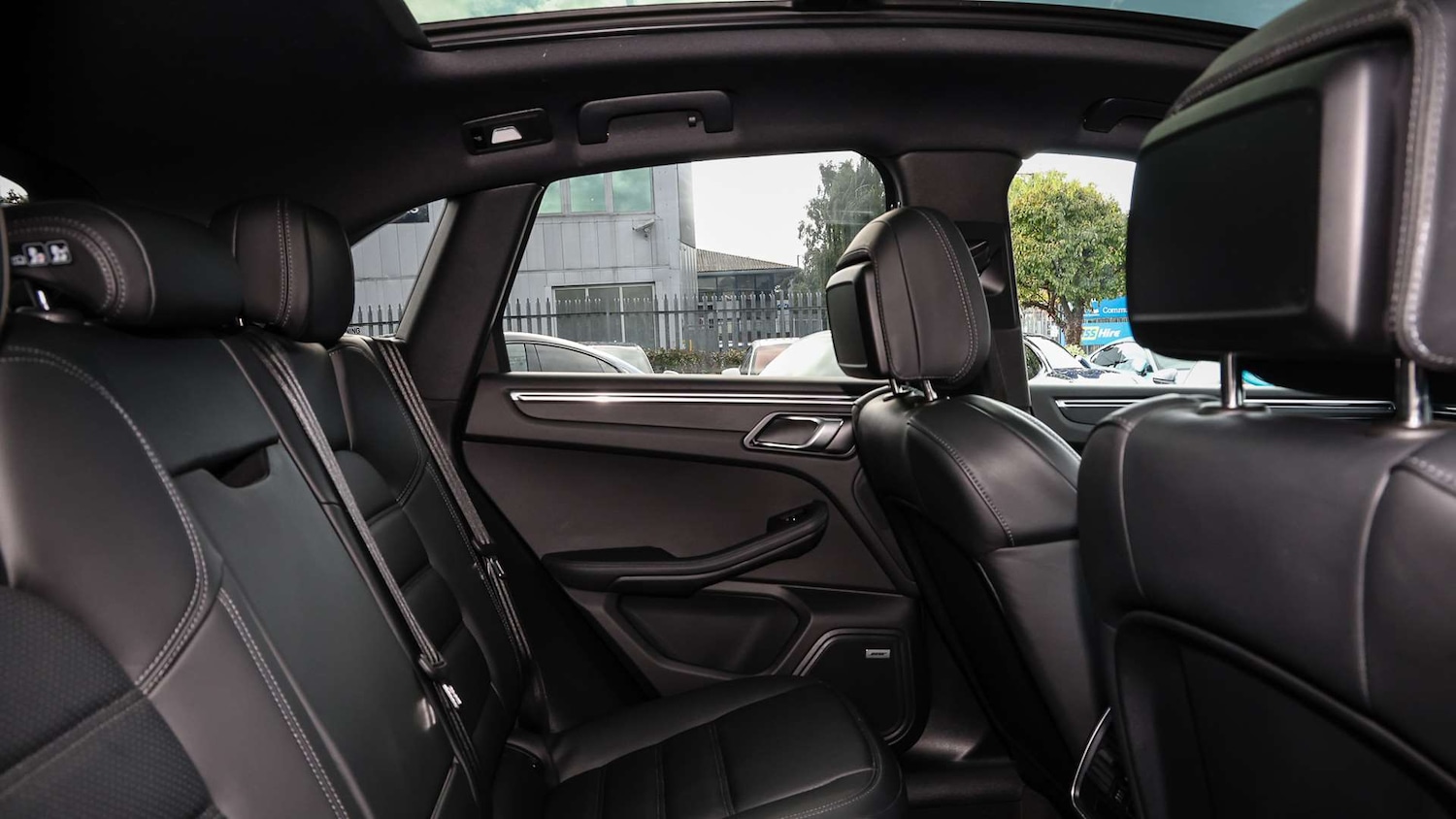 Used Porsche Macan 2021 for sale - 75818406: Photo 14
