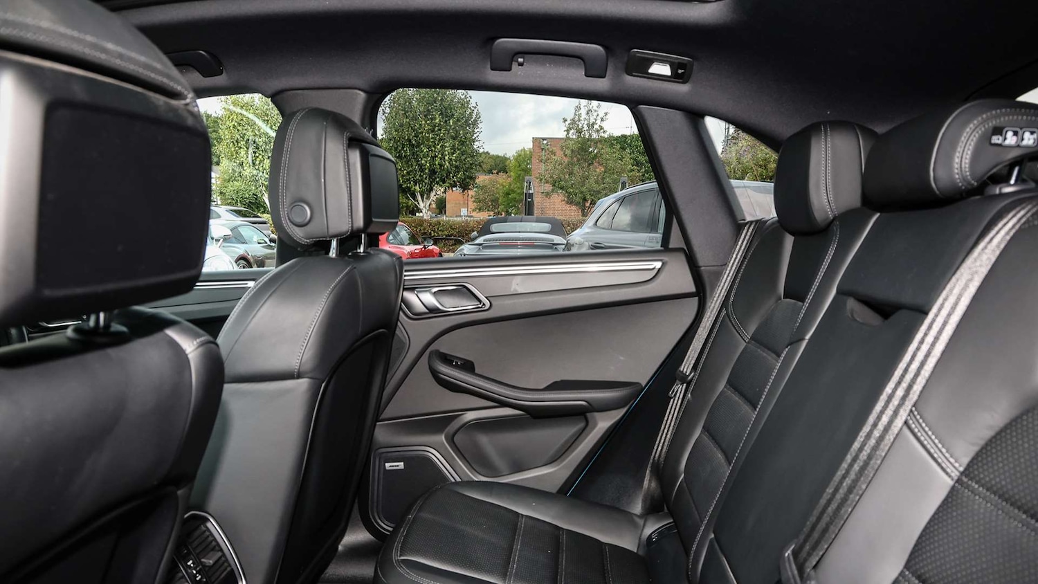 Used Porsche Macan 2021 for sale - 75818406: Photo 15