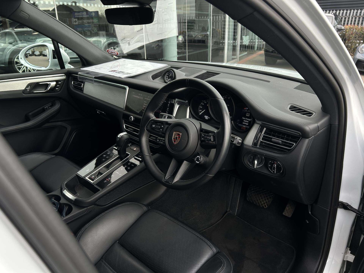 Used Porsche Macan 2023 for sale - 77577414: Photo 11