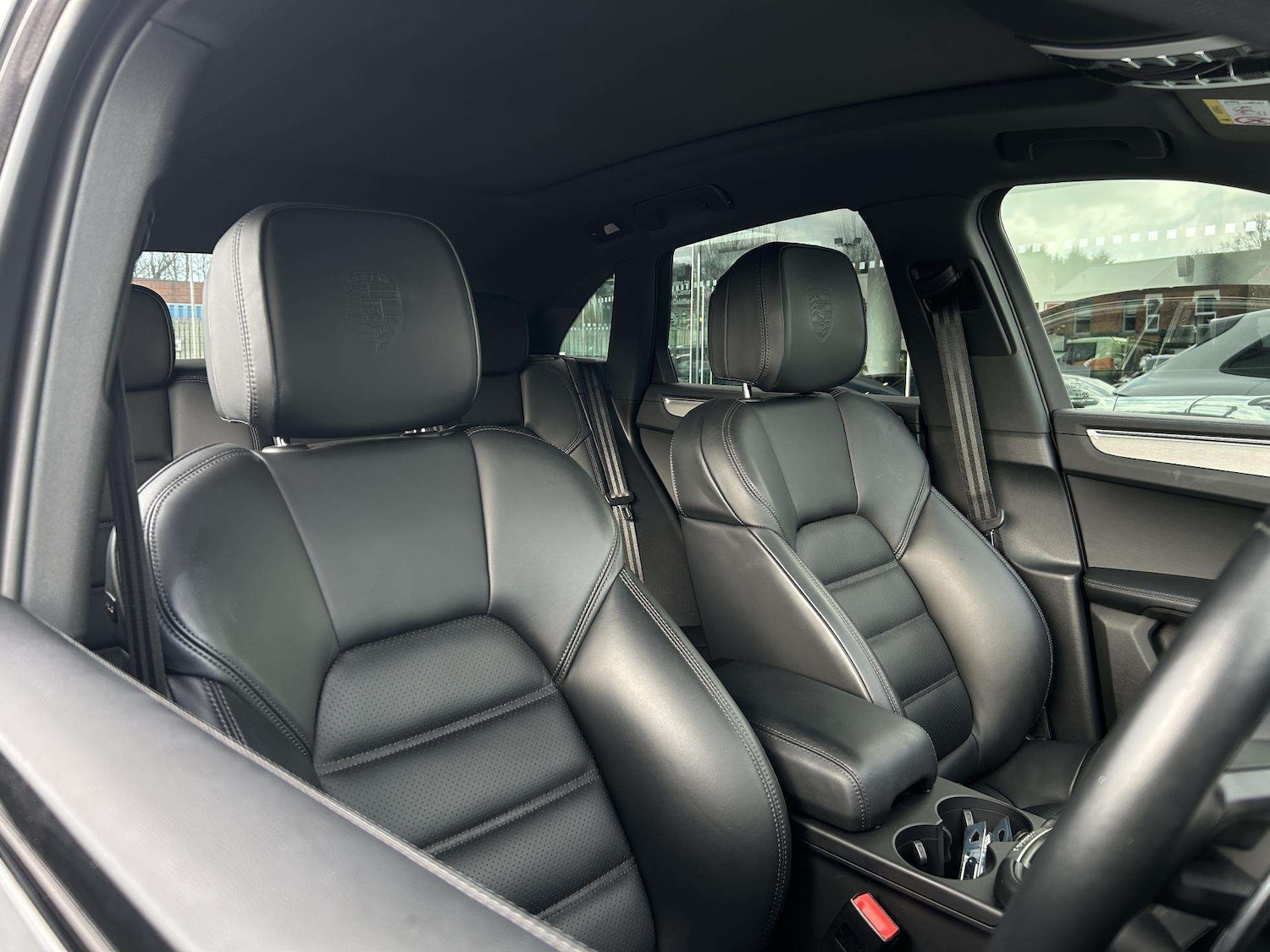 Used Porsche Macan 2023 for sale - 77577414: Photo 13