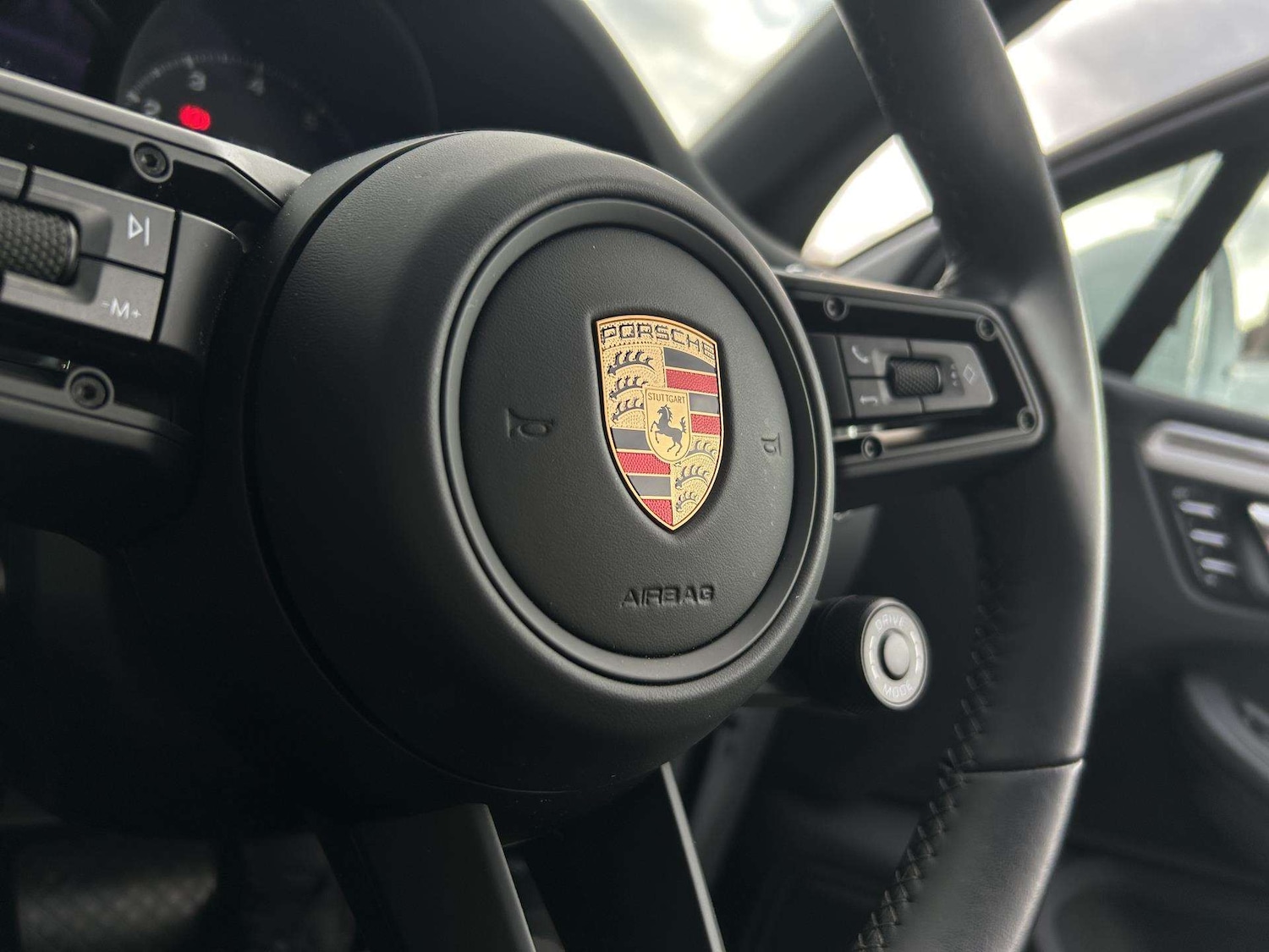 Used Porsche Macan 2023 for sale - 77577414: Photo 15