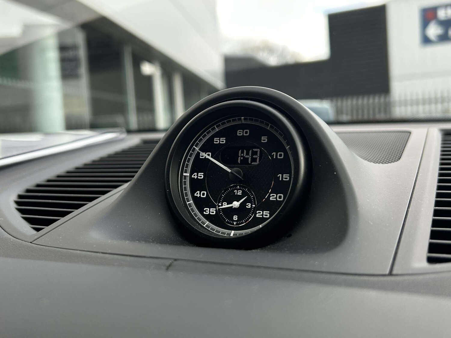 Used Porsche Macan 2023 for sale - 77577414: Photo 16