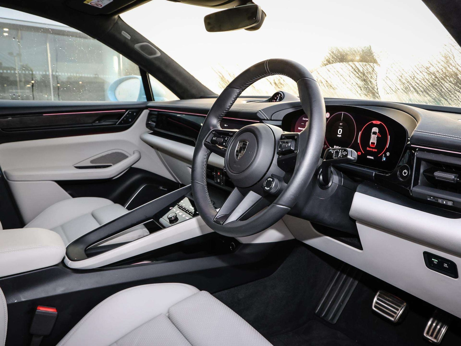 Used Porsche Macan 2024 for sale - 76421236: Photo 12