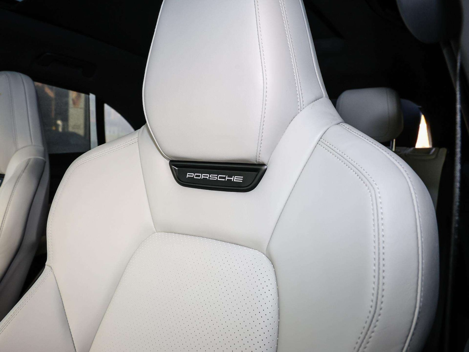 Used Porsche Macan 2024 for sale - 76421236: Photo 17