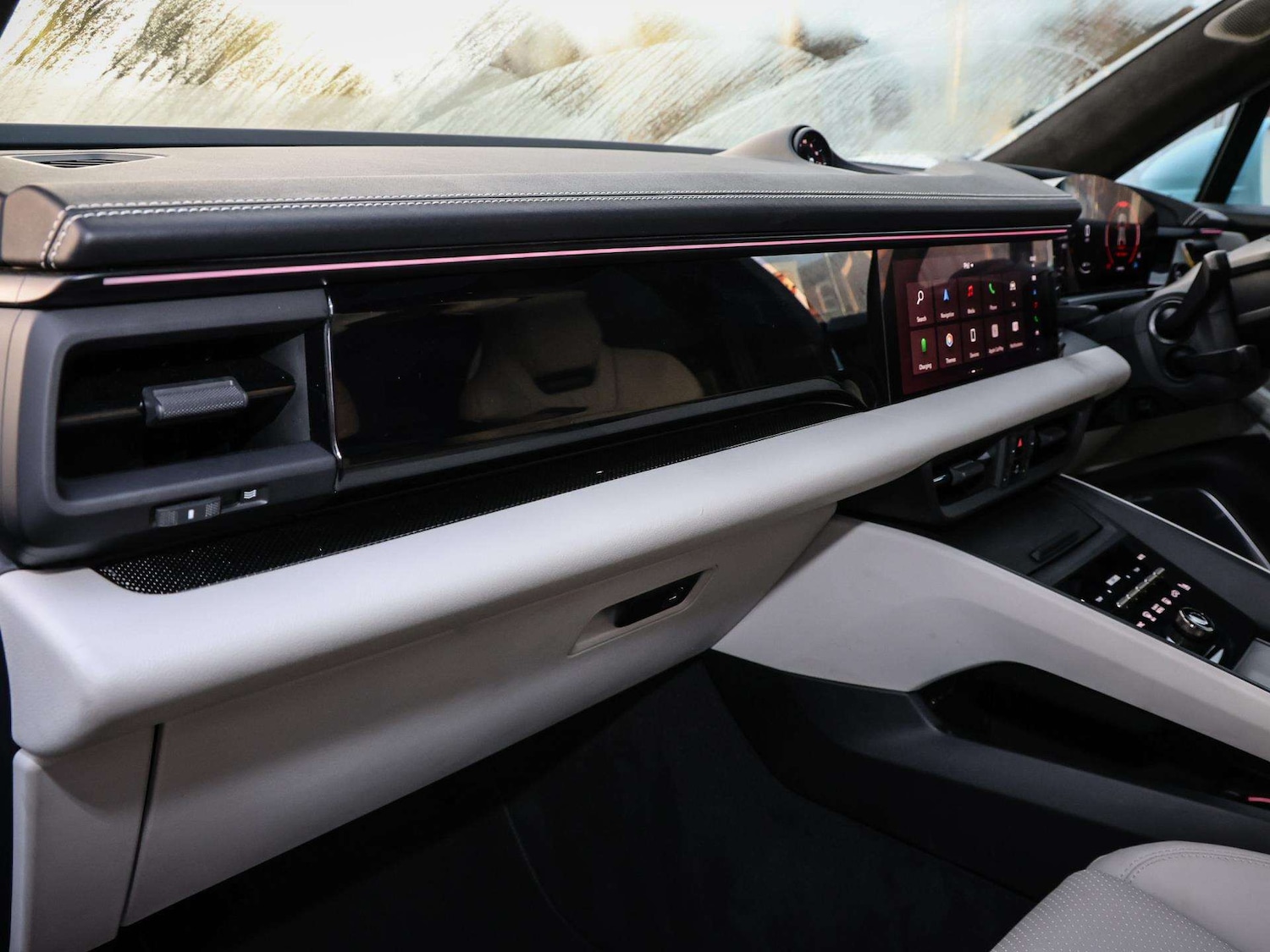 Used Porsche Macan 2024 for sale - 76421236: Photo 18