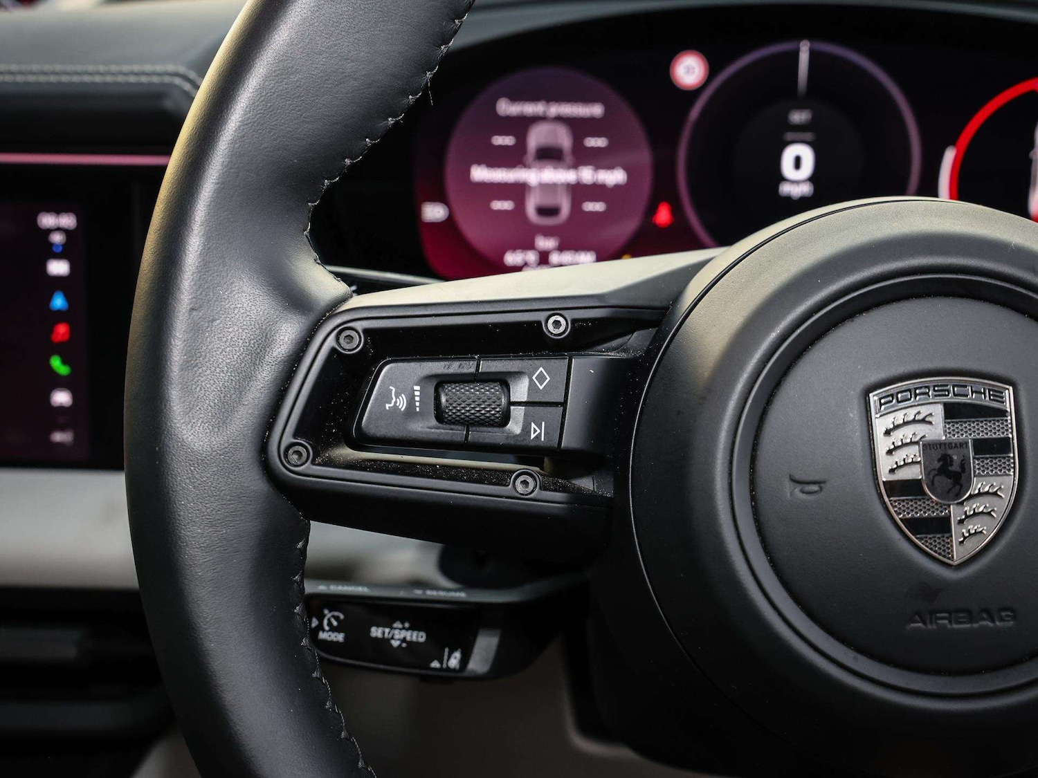 Used Porsche Macan 2024 for sale - 76421236: Photo 25