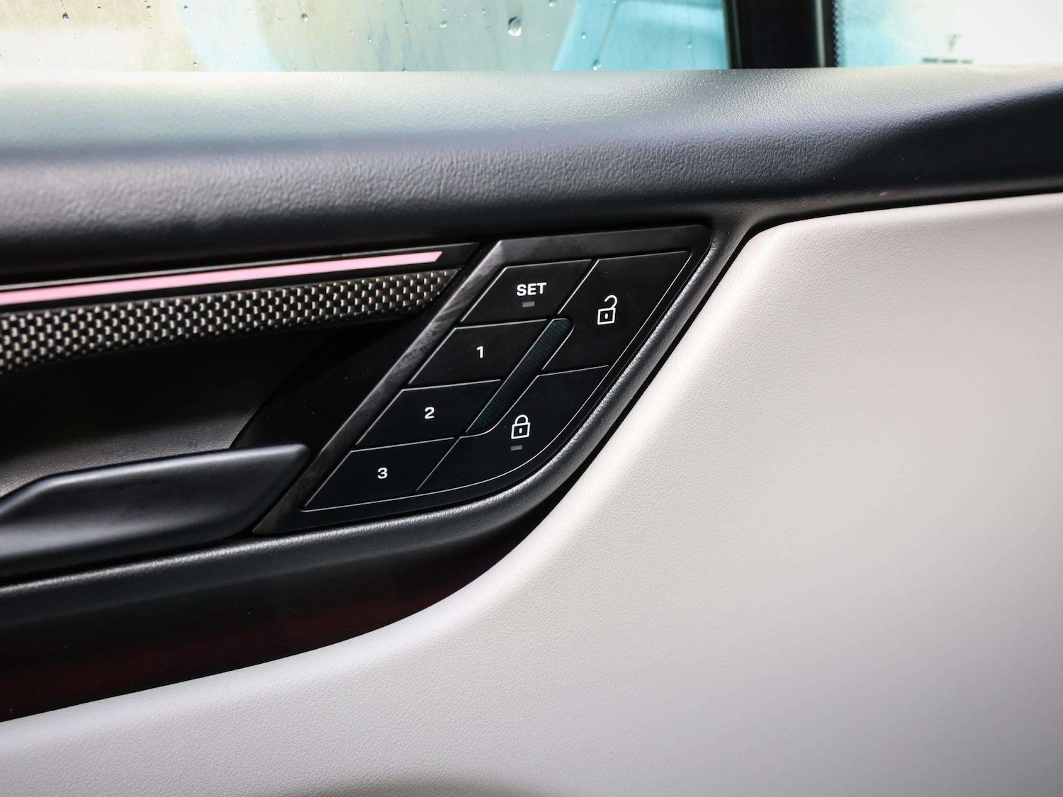 Used Porsche Macan 2024 for sale - 76421236: Photo 28