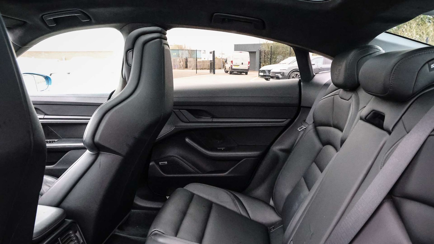 Used Porsche Taycan 2021 for sale - 77960693: Photo 14