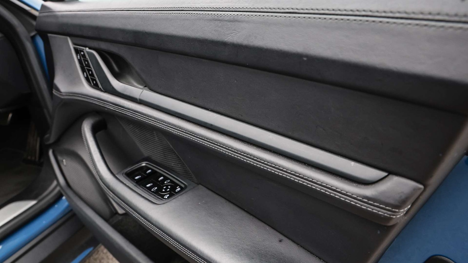 Used Porsche Taycan 2021 for sale - 77960693: Photo 26