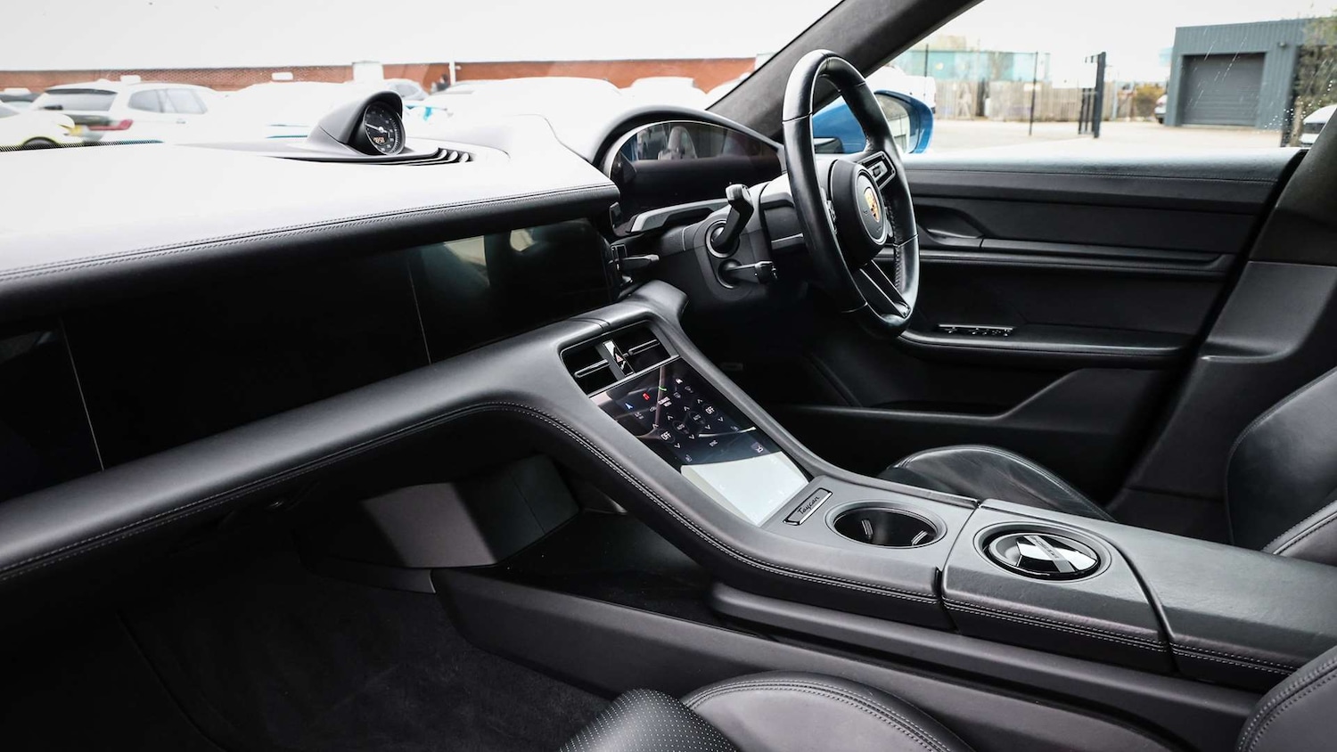 Used Porsche Taycan 2021 for sale - 77960693: Photo 5