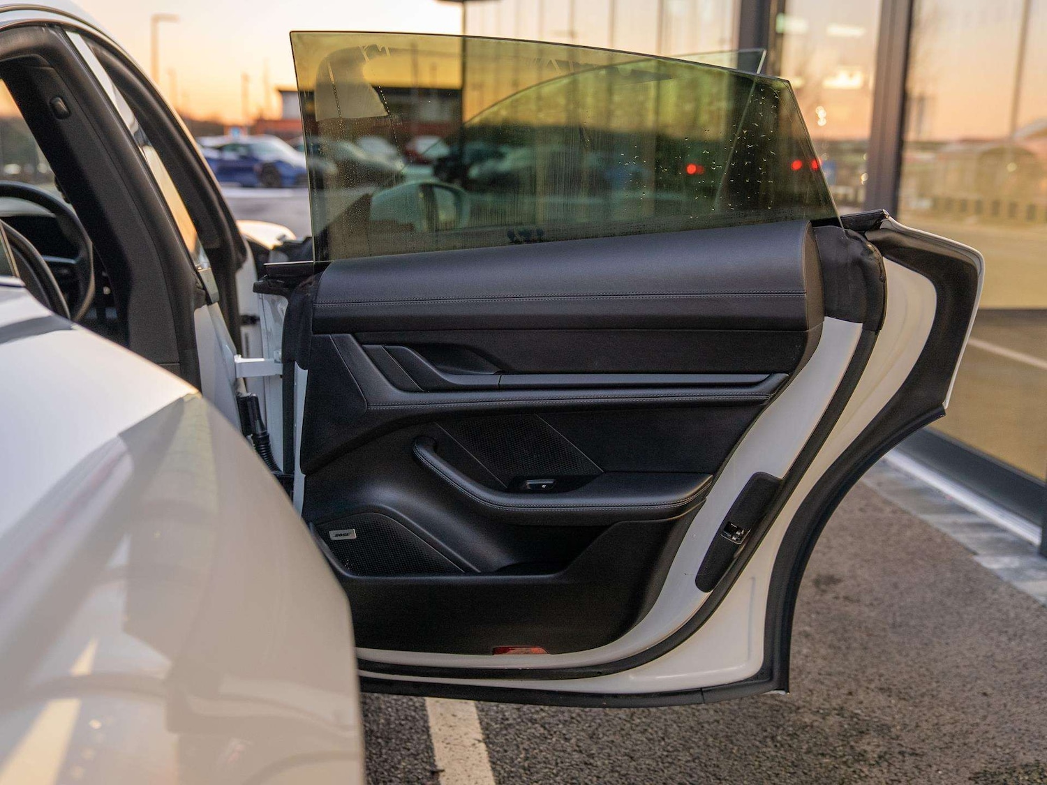 Used Porsche Taycan 2023 for sale - 77294266: Photo 33