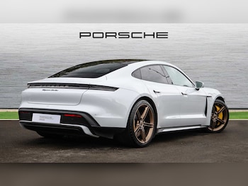 Used Porsche Taycan 2021 for sale - 75216794: Photo