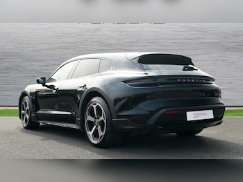 Used Porsche Taycan 2023 for sale - 79251301: Photo