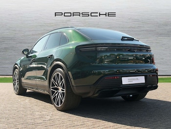 Used Porsche Macan 2025 for sale - 79443844: Photo
