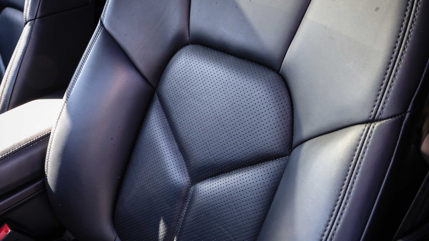 Used Porsche Macan 2025 for sale - 77960930: Photo 18