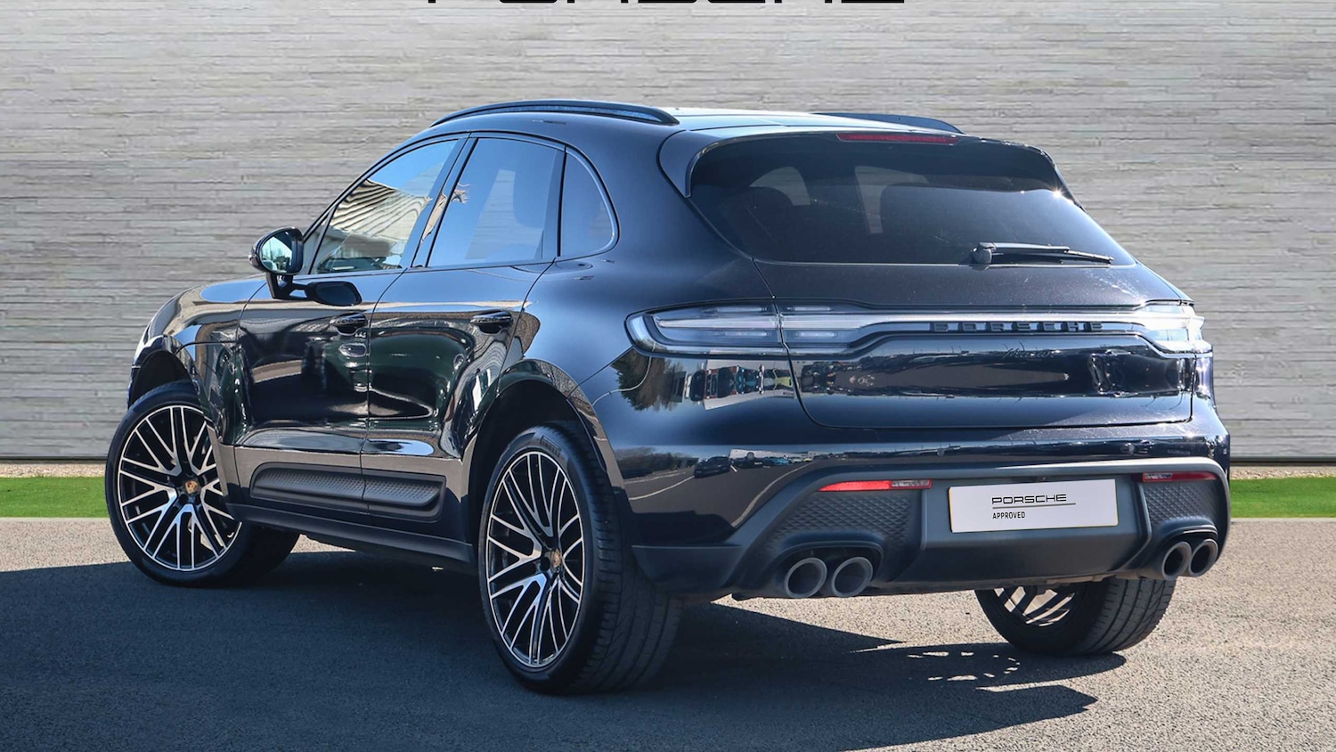 Used Porsche Macan 2025 for sale - 77960930: Photo 2