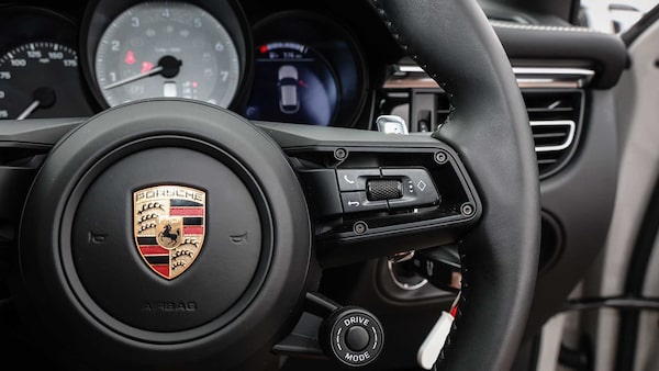 Used Porsche Macan 2025 for sale - 75299674: Photo 24