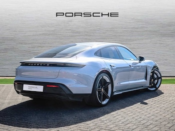 Used Porsche Taycan 2021 for sale - 75218832: Photo