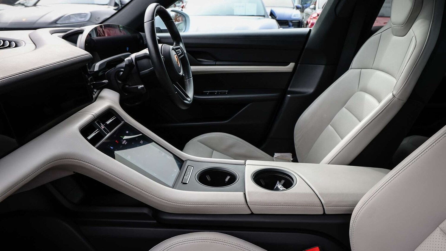 Used Porsche Taycan for sale - 77443389: Photo 11