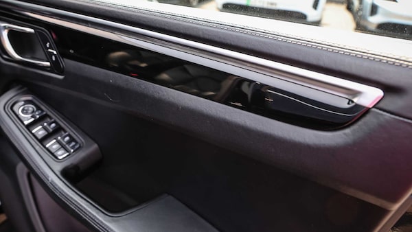 Used Porsche Macan 2016 for sale - 75218332: Photo 32