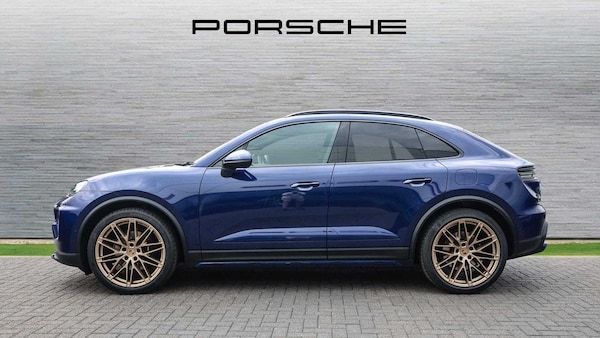 Used Porsche Macan 2025 for sale - 75299680: Photo 12