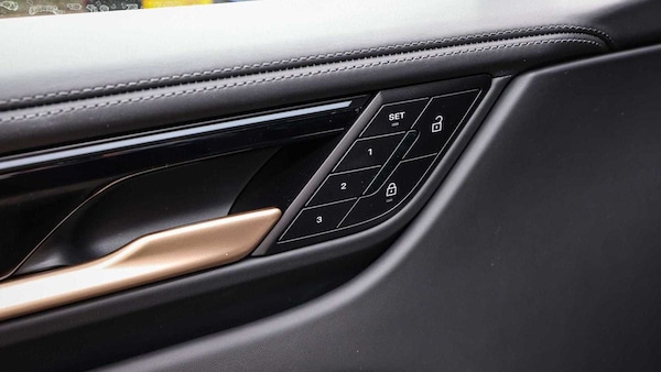Used Porsche Macan 2025 for sale - 75299680: Photo 26