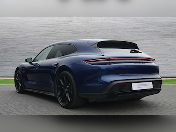 Used Porsche Taycan 2023 for sale - 79251157: Photo